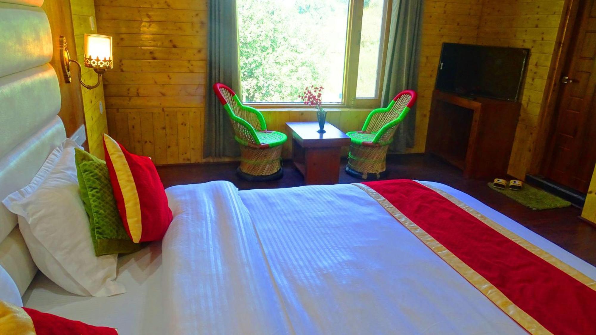 Humble Holiday Inn Kufri Simla Eksteriør bilde