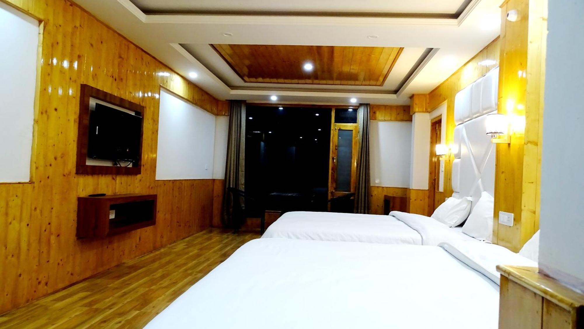 Humble Holiday Inn Kufri Simla Eksteriør bilde